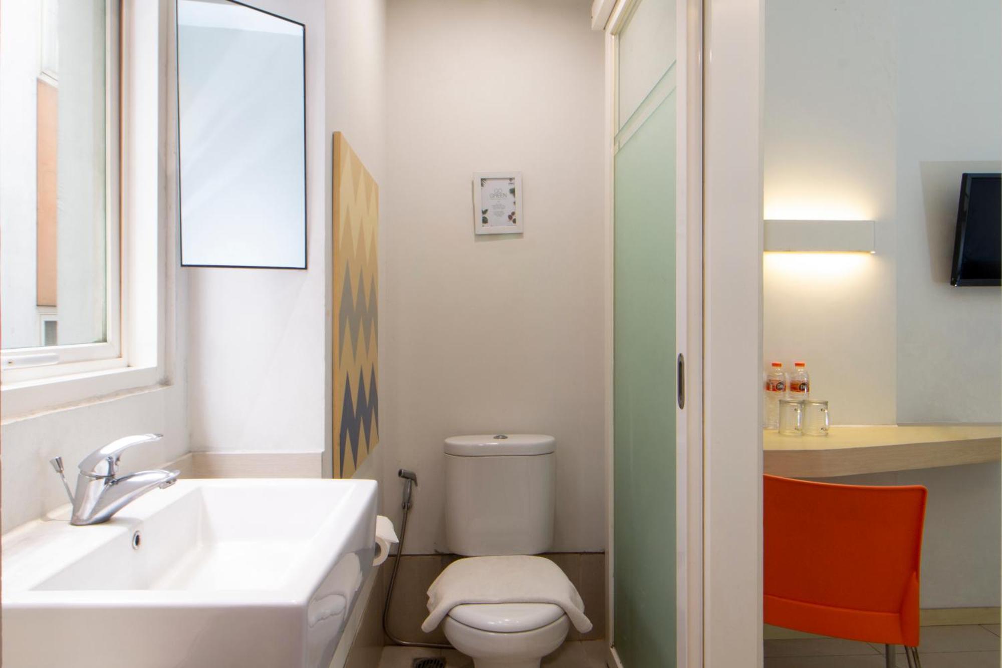 Cleo Hotel Tunjungan Surabaya Exterior photo
